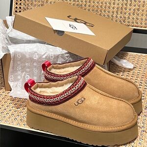 UGG UGG Women's Tazz II Slipper Platform Chestnut Size 7